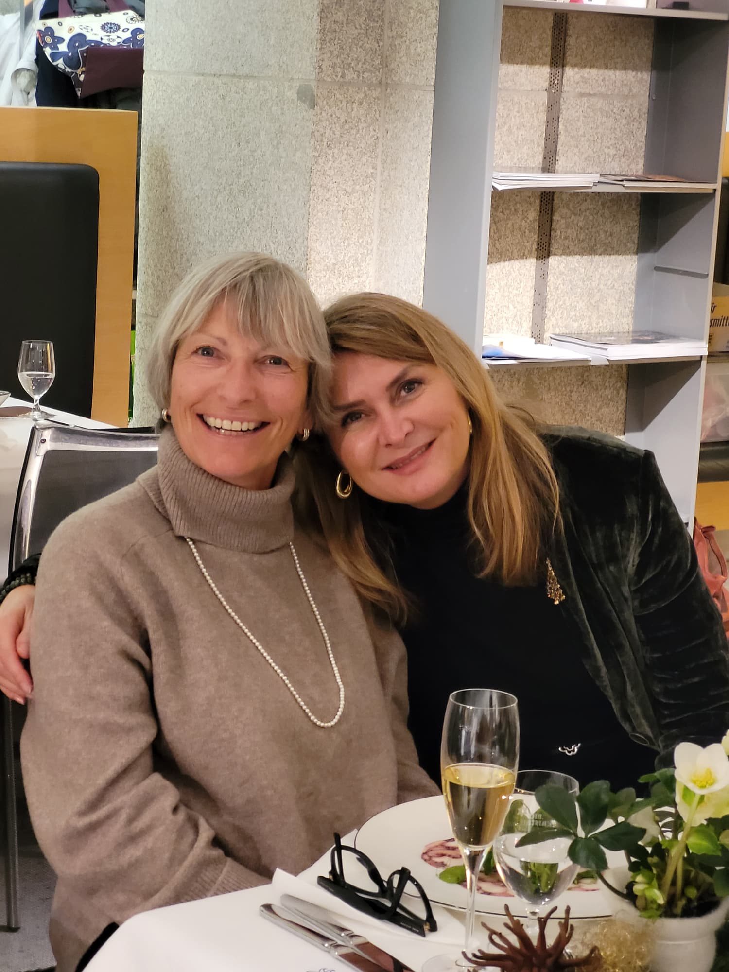 Regina Simon-Knocke und Claudia Dolmetsch
