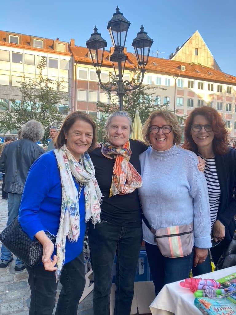 Ilse Reinhardt, Siegrun Graff, Eleonore Sens und Christiane Sandvoss