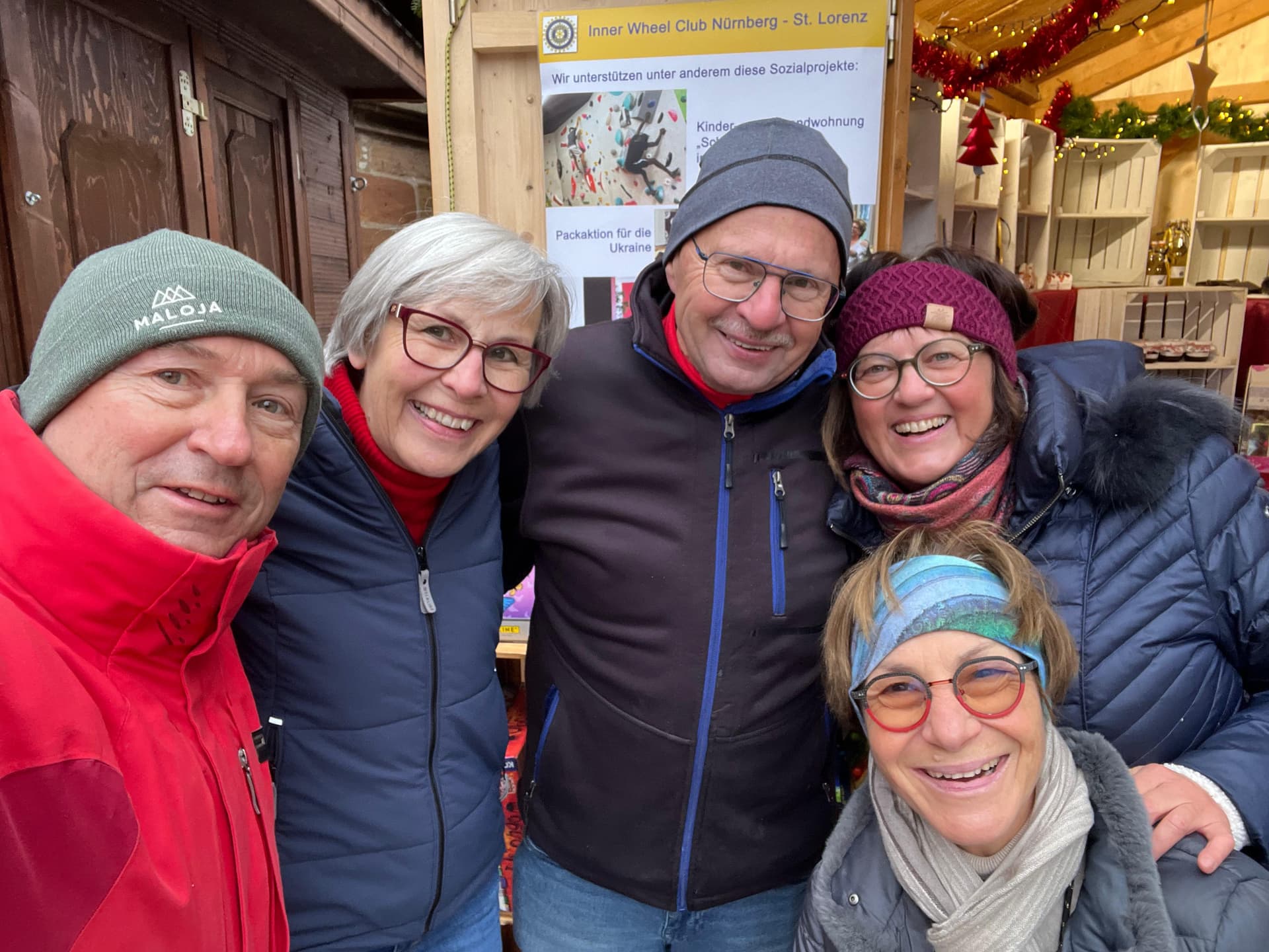 Die Aufbau-Truppe: Thomas Batsch, Jutta Rother, Gerhard Löckler, Beate Meckler und vorne rechts Sandra Batsch