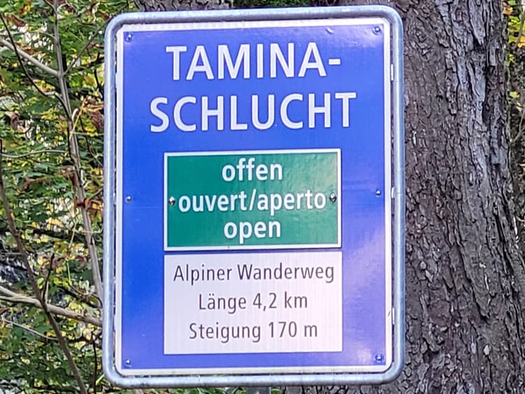 Spaziergang in die Taminaschlucht
