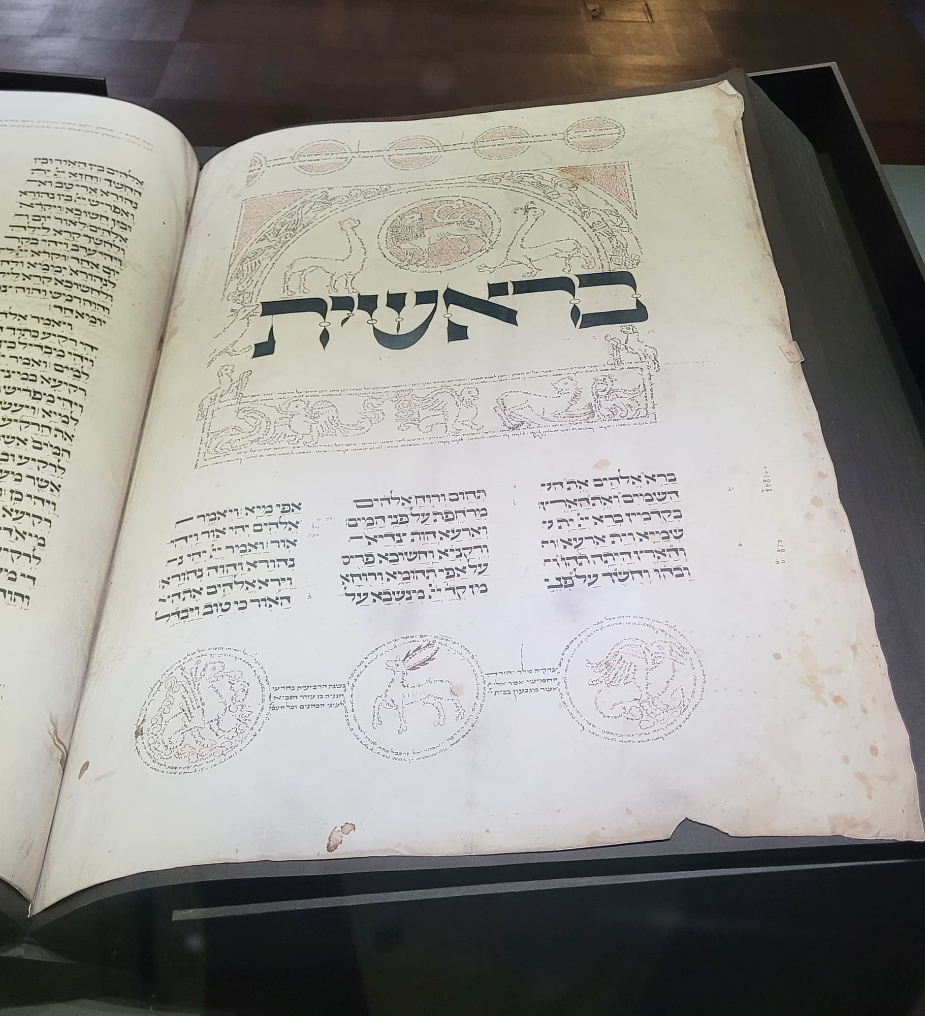 Bibelhandschrift aus dem 14. Jahrhundert