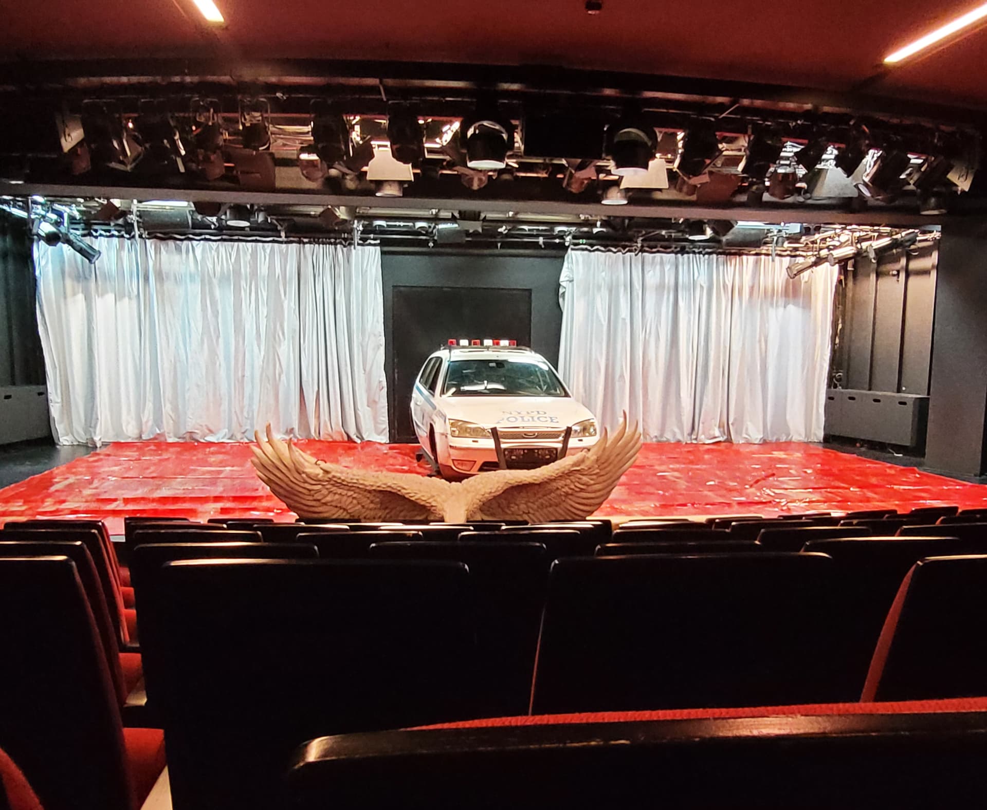 Bauprobe auf der Bühne der Kammerspiele für ein Stück, das eventuell in der nächsten Spielzeit aufgeführt wird.