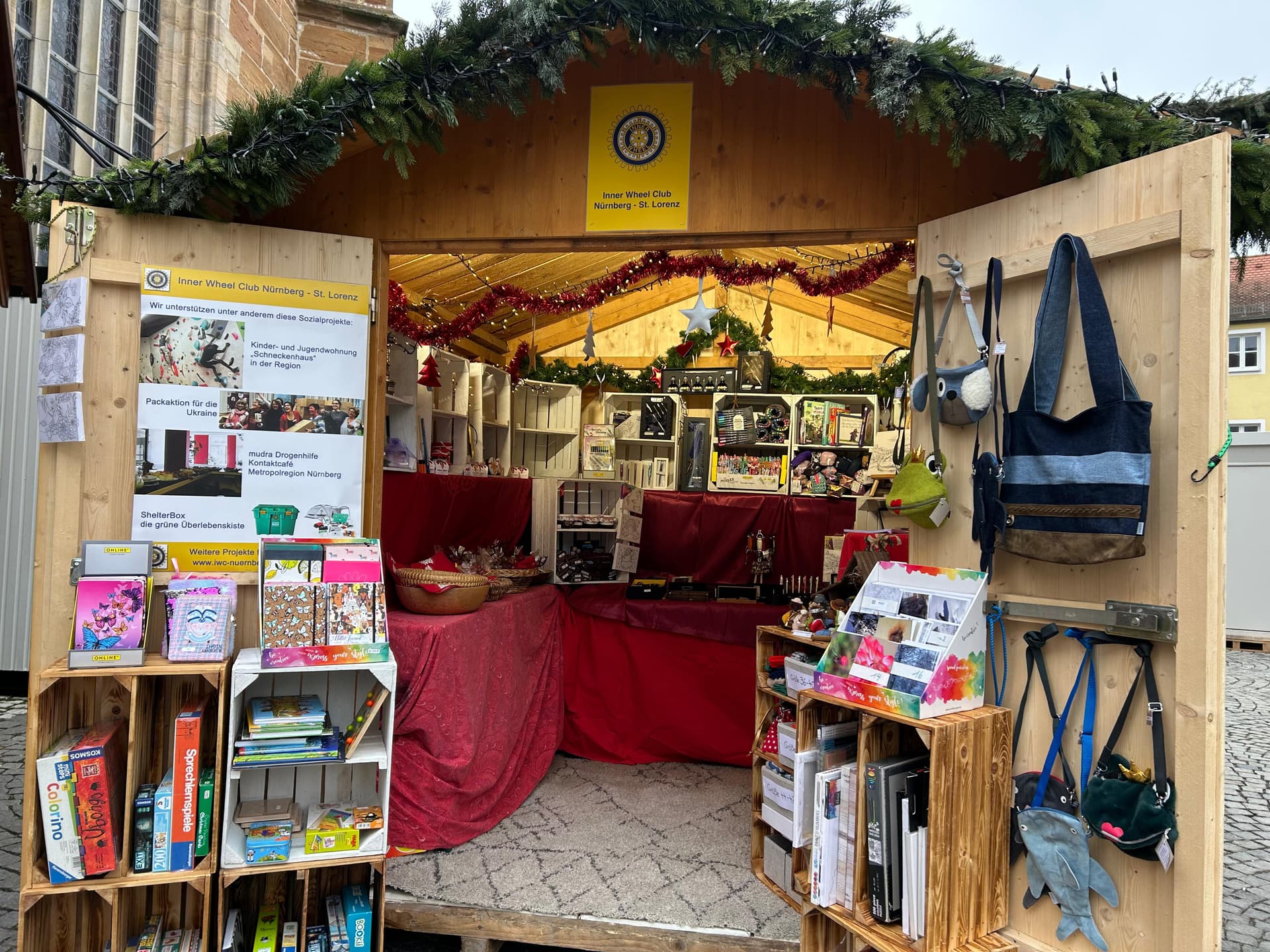 Unsere Bude auf dem Neumarkter Weihnachtsmarkt