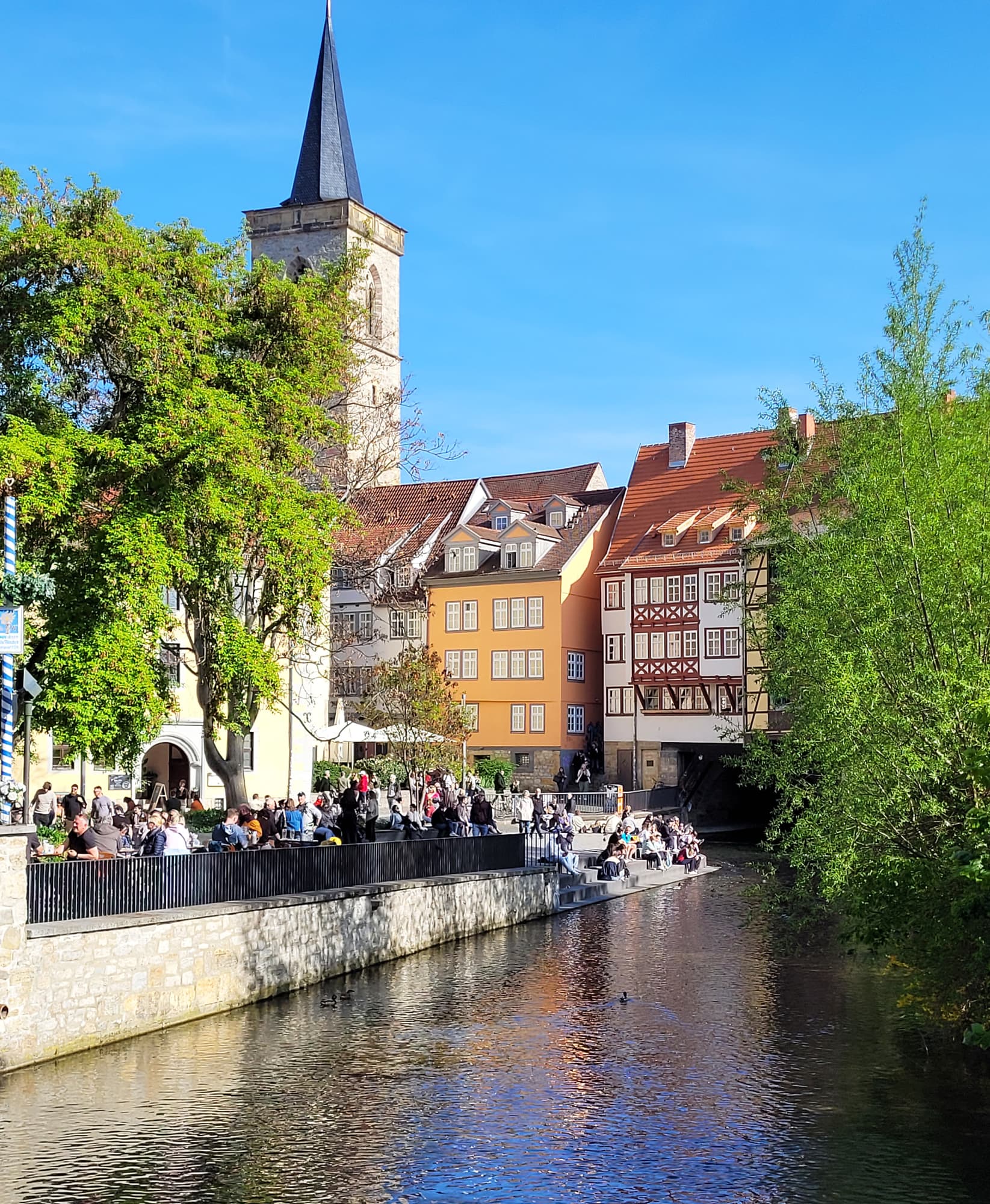 Blick auf die Ägidienkirche und die Krämerbrücke