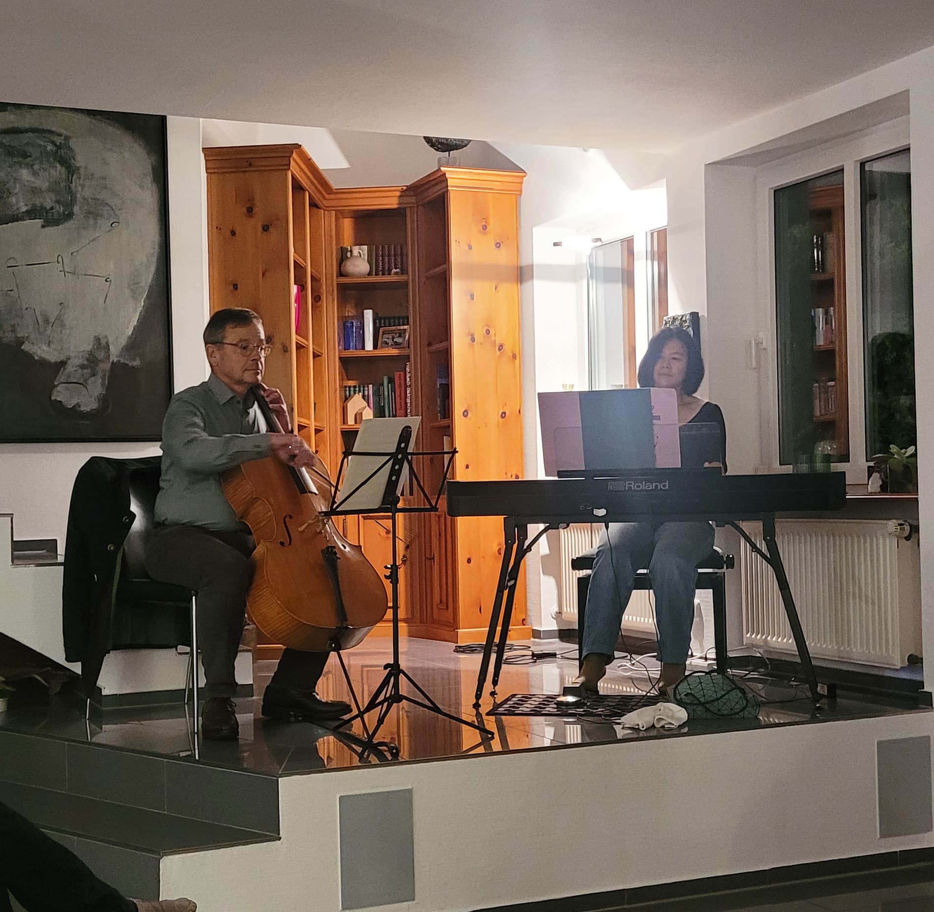 Der Abend wurde musikalisch umrahmt von Xiao Seibold und Jörg Fischer.