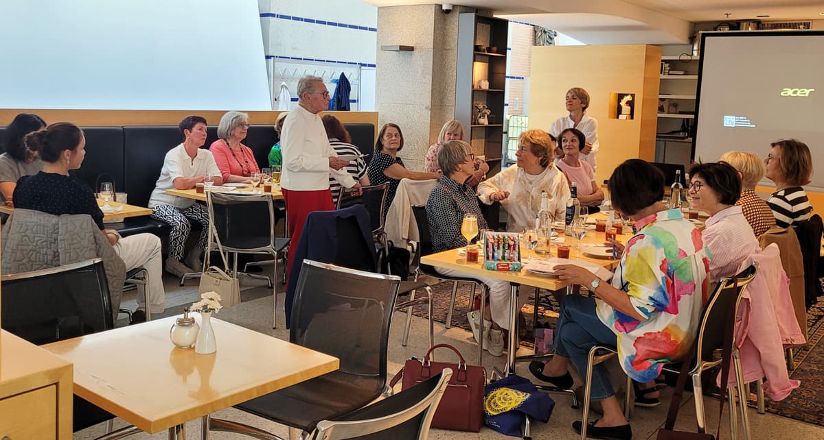 die Freundinnen unseres Clubs